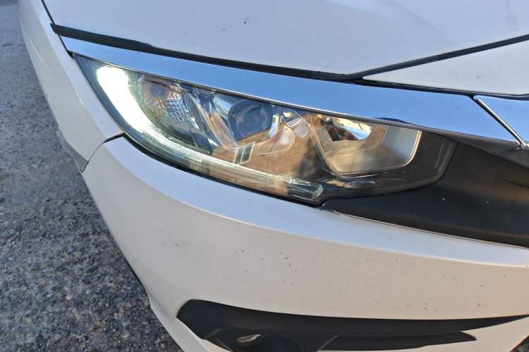 Used Honda Civic 2016 220TURBO CVT Luxury Edition Right Front Headlight