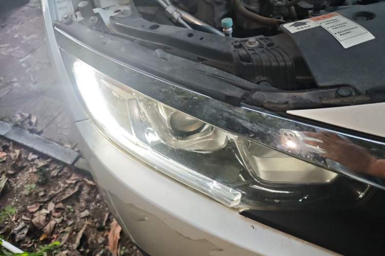 Used Honda Civic 2016 220TURBO CVT Luxury Edition Right Front Headlight