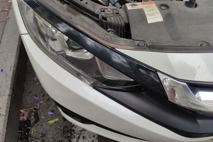 Used Honda Civic 2016 220TURBO Manual Luxury Edition Right Front Headlight