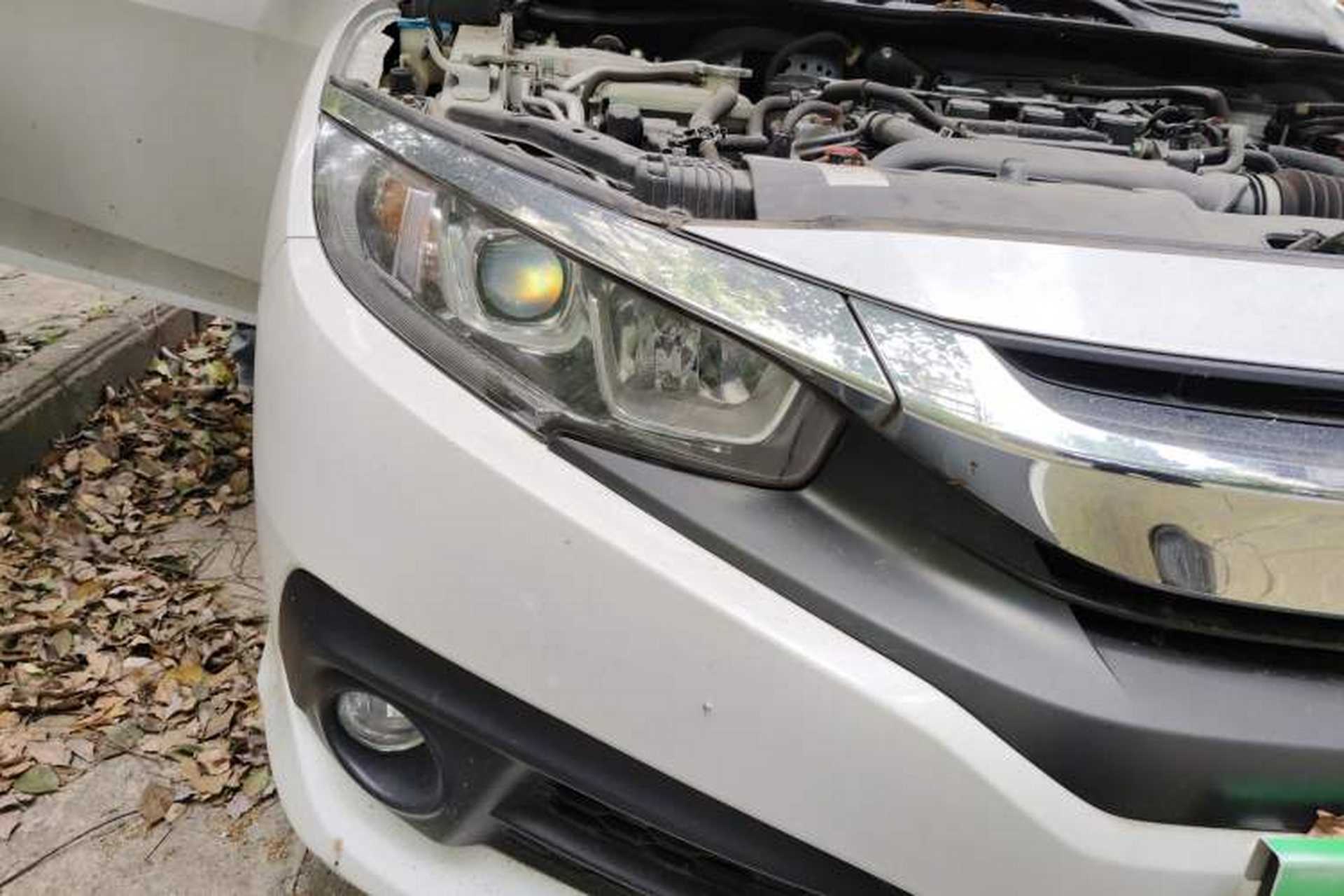 Used Honda Civic 2016 220TURBO CVT Luxury Edition Right Front Headlight