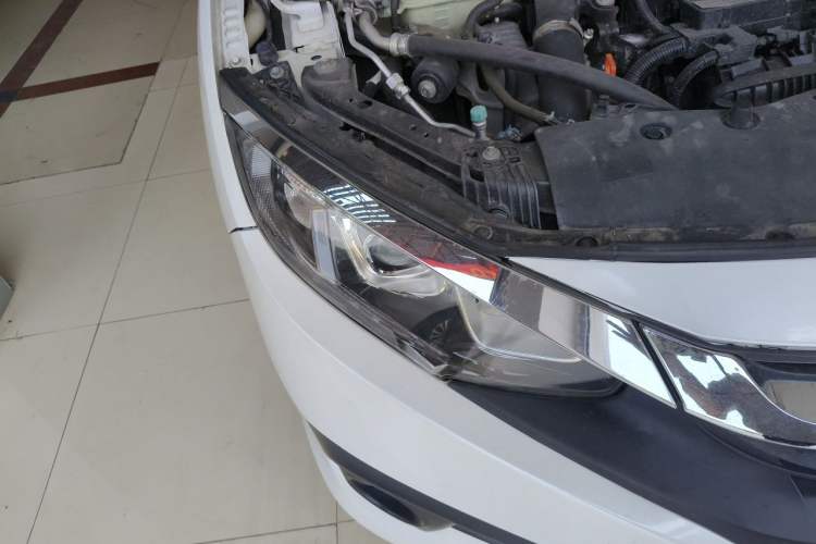 Used Honda Civic 2016 180TURBO CVT Comfort Version Right Front Headlight