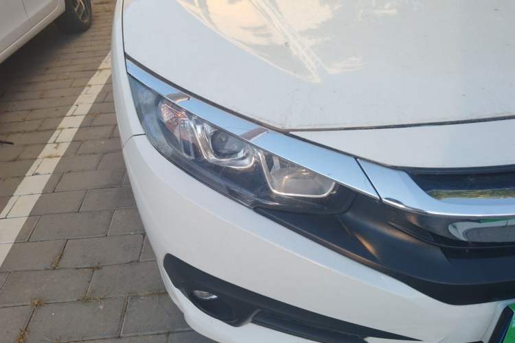 Used Honda Civic 2016 220TURBO CVT Luxury Edition Right Front Headlight