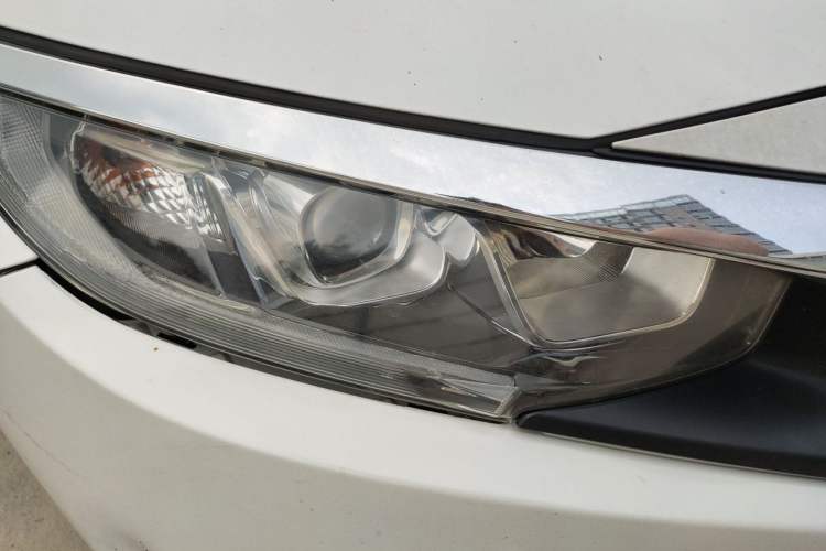 Used Honda Civic 2016 220TURBO CVT Luxury Edition Right Front Headlight