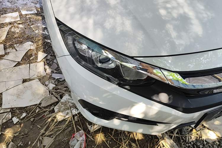 Used Honda Civic 2016 220TURBO CVT Luxury Edition Right Front Headlight