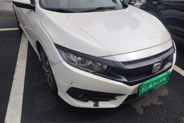 Used Honda Civic 2016 220TURBO CVT Luxury Edition Right Front Headlight