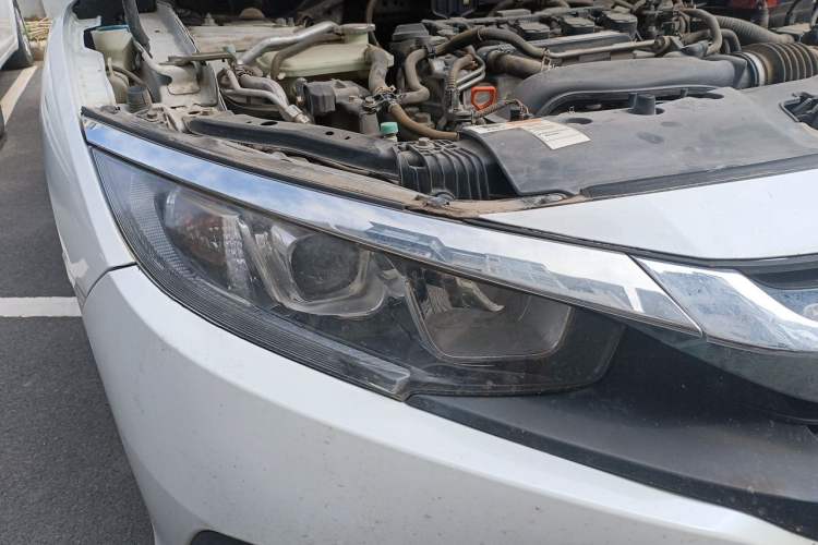 Used Honda Civic 2016 220TURBO CVT Luxury Edition Right Front Headlight