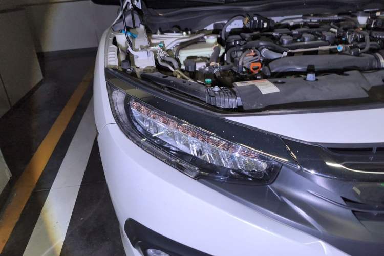 Used Honda Civic 2016 220TURBO CVT Prestige Edition Right Front Headlight