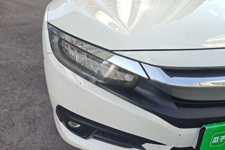 Used Honda Civic 2016 220TURBO CVT Prestige Edition Right Front Headlight