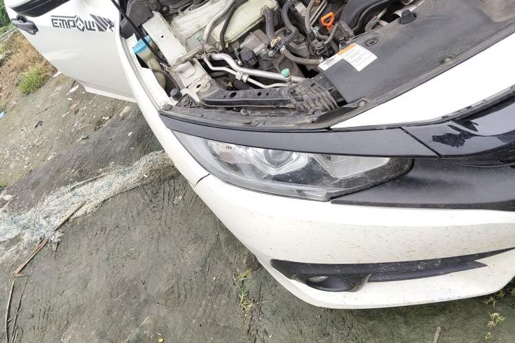 Used Honda Civic 2016 220TURBO CVT Luxury Edition Right Front Headlight