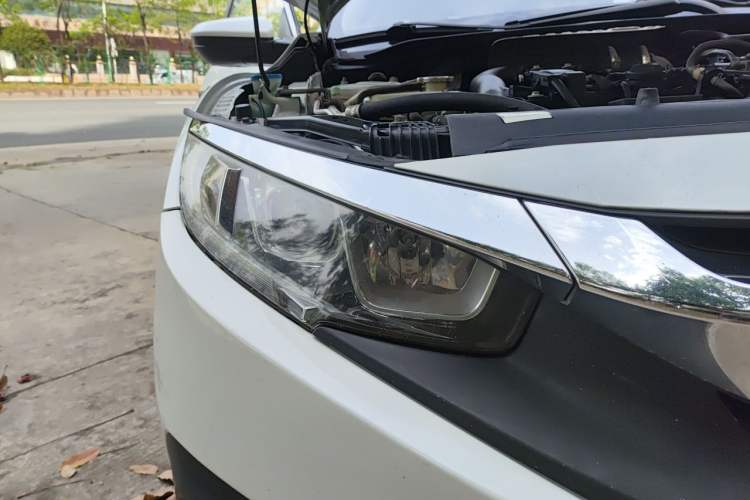 Used Honda Civic 2016 180TURBO CVT Comfort Version Right Front Headlight
