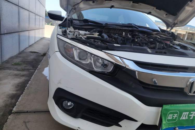 Used Honda Civic 2016 180TURBO CVT Comfort Version Right Front Headlight