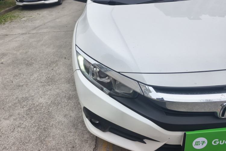 Used Honda Civic 2016 220TURBO CVT Luxury Edition Right Front Headlight
