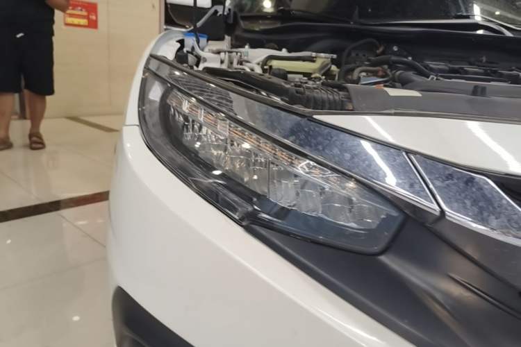 Used Honda Civic 2016 220TURBO CVT Prestige Edition Right Front Headlight