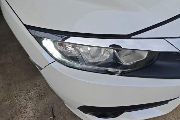 Used Honda Civic 2016 220TURBO CVT Luxury Edition Right Front Headlight