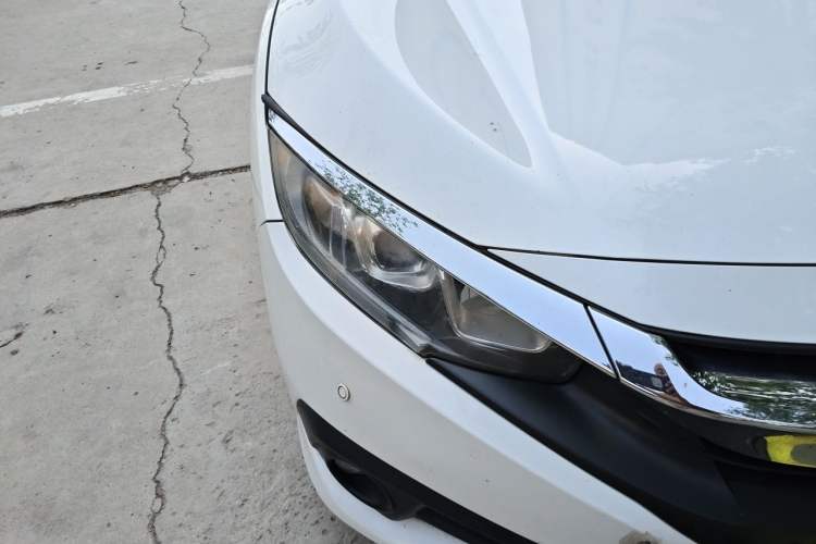 Used Honda Civic 2016 220TURBO CVT Luxury Edition Right Front Headlight