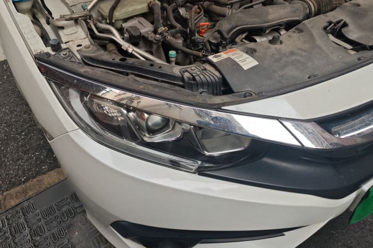 Used Honda Civic 2016 220TURBO CVT Luxury Edition Right Front Headlight