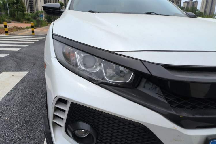 Used Honda Civic 2016 220TURBO CVT Luxury Edition Right Front Headlight