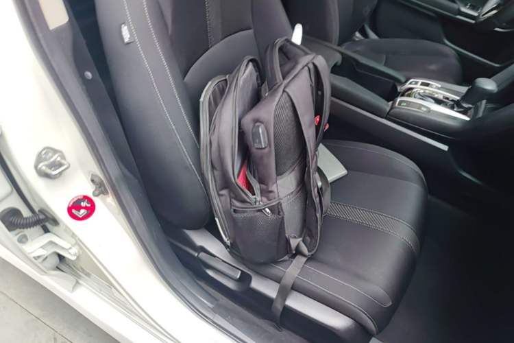 Used Honda Civic 2016 220TURBO CVT Luxury Edition Right Front Seat