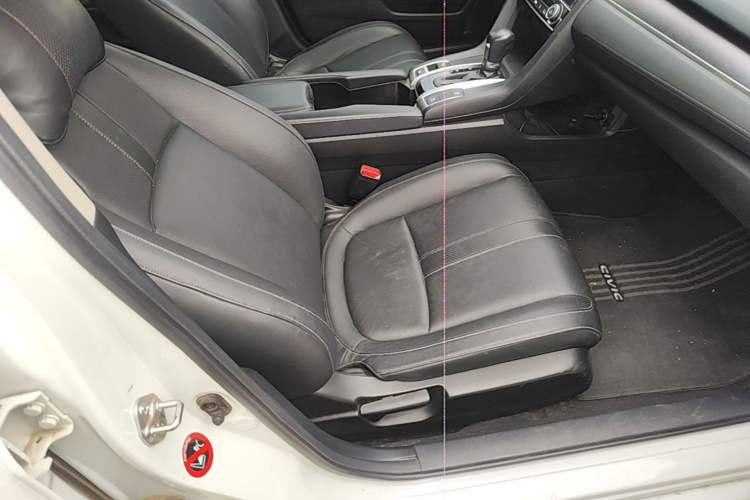 Used Honda Civic 2016 220TURBO CVT Prestige Edition Right Front Seat