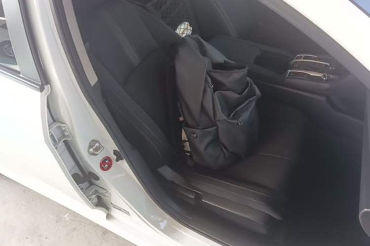 Used Honda Civic 2016 220TURBO CVT Luxury Edition Right Front Seat