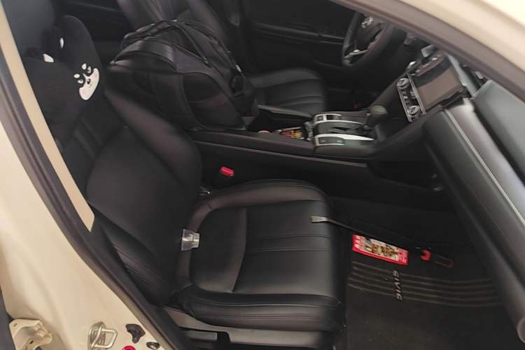 Used Honda Civic 2016 220TURBO CVT Luxury Edition Right Front Seat