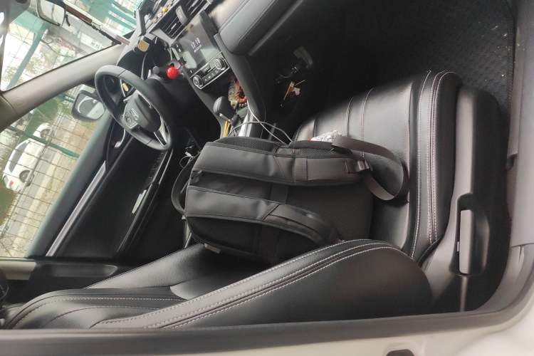 Used Honda Civic 2016 220TURBO CVT Luxury Edition Right Front Seat