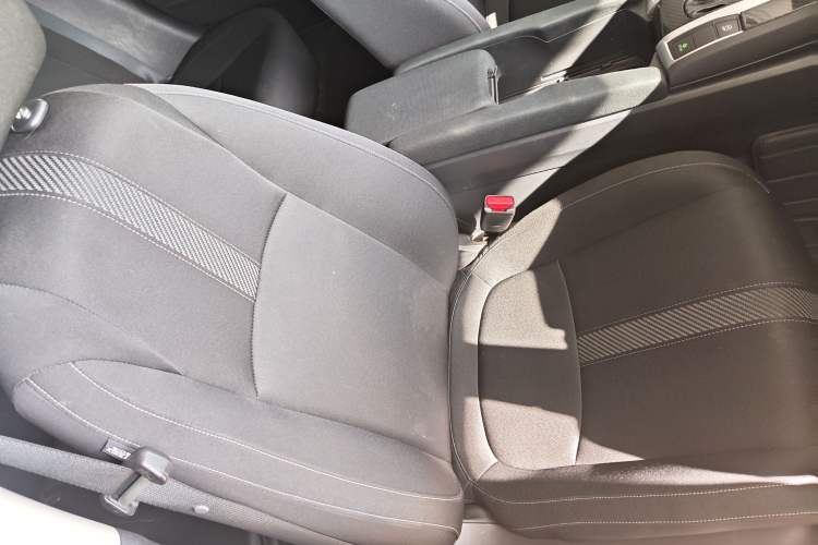 Used Honda Civic 2016 220TURBO CVT Luxury Edition Right Front Seat