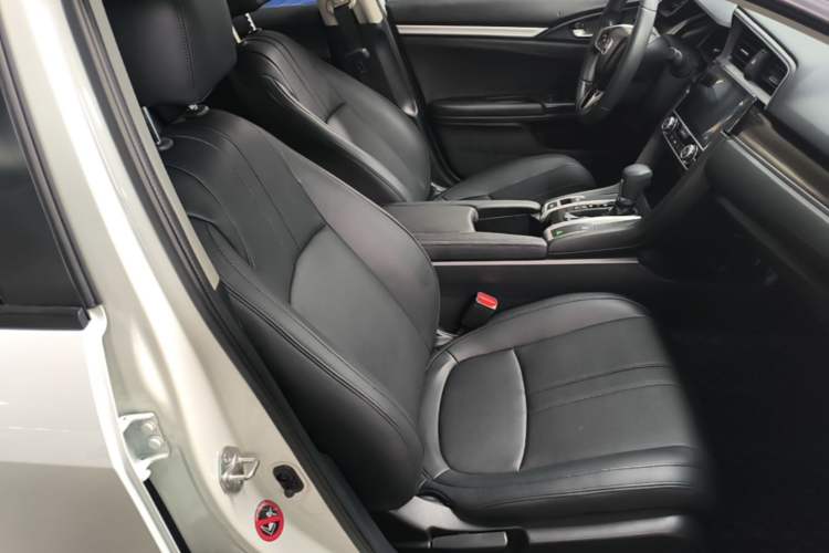 Used Honda Civic 2016 220TURBO CVT Prestige Edition Right Front Seat