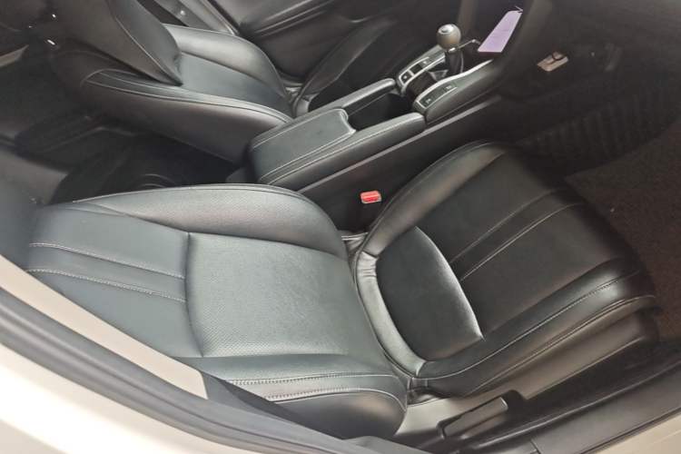 Used Honda Civic 2016 220TURBO Manual Luxury Edition Right Front Seat