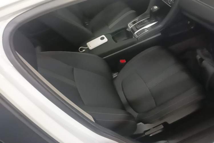Used Honda Civic 2016 180TURBO CVT Comfort Version Right Front Seat