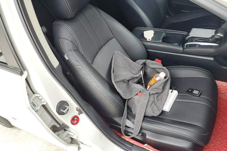 Used Honda Civic 2016 220TURBO CVT Prestige Edition Right Front Seat