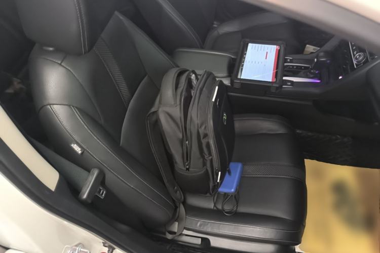 Used Honda Civic 2016 220TURBO CVT Luxury Edition Right Front Seat