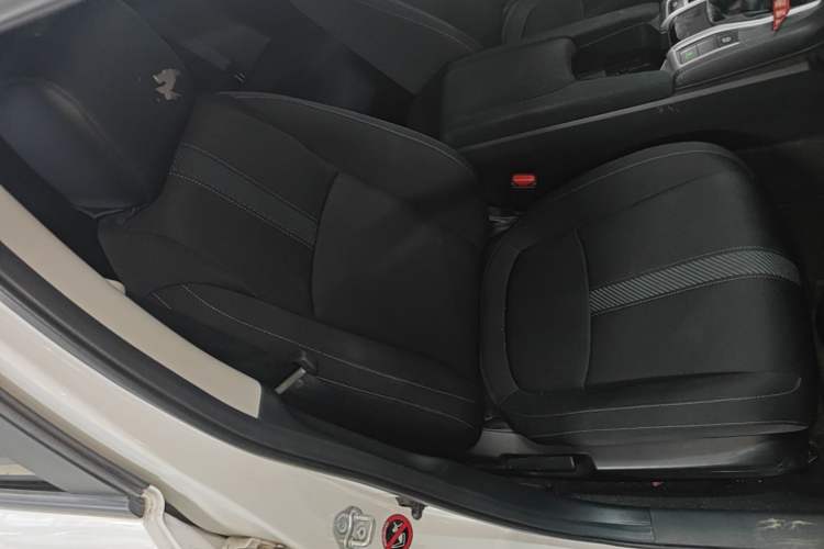 Used Honda Civic 2016 220TURBO Manual Luxury Edition Right Front Seat