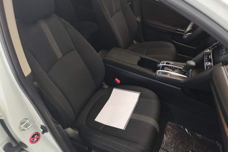 Used Honda Civic 2016 220TURBO CVT Luxury Edition Right Front Seat