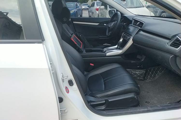Used Honda Civic 2016 180TURBO CVT Comfort Version Right Front Seat