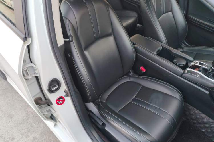 Used Honda Civic 2016 220TURBO Manual Luxury Edition Right Front Seat