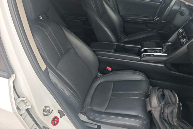 Used Honda Civic 2016 220TURBO CVT Prestige Edition Right Front Seat