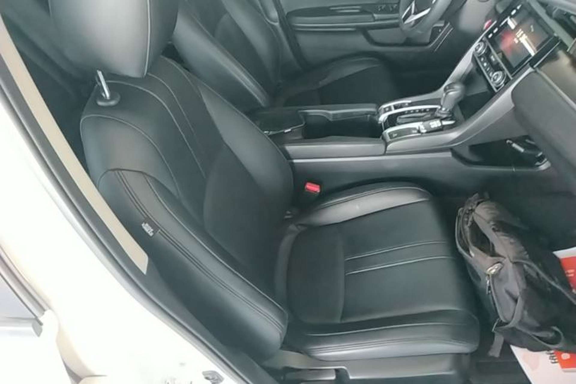 Used Honda Civic 2016 220TURBO CVT Luxury Edition Right Front Seat