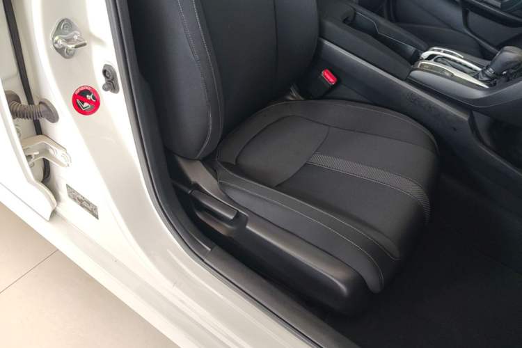 Used Honda Civic 2016 220TURBO CVT Prestige Edition Right Front Seat