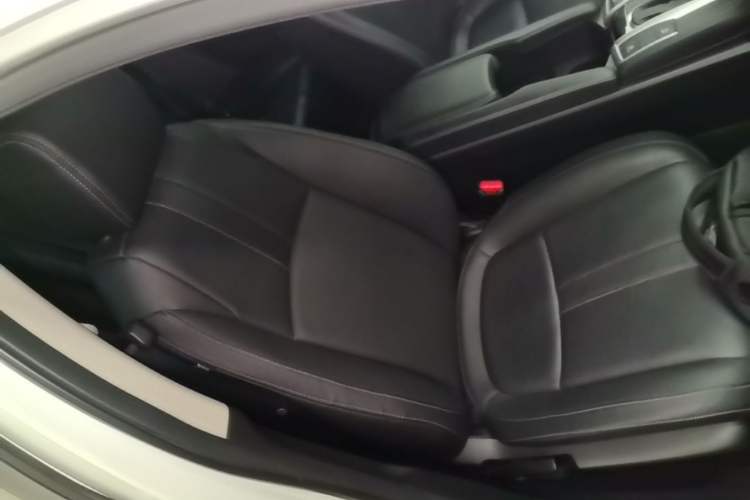 Used Honda Civic 2016 220TURBO CVT Prestige Edition Right Front Seat