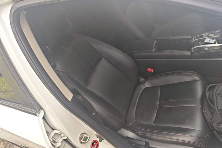 Used Honda Civic 2016 180TURBO CVT Comfort Version Right Front Seat