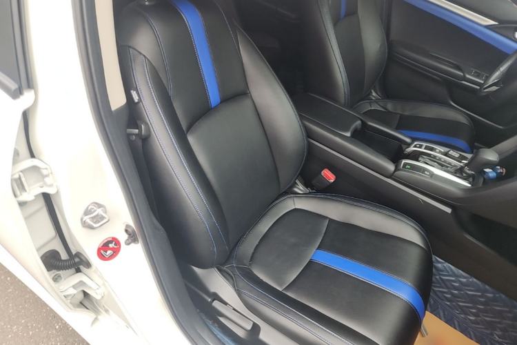 Used Honda Civic 2016 220TURBO CVT Luxury Edition Right Front Seat