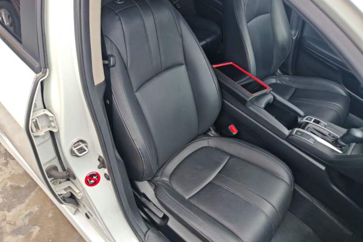 Used Honda Civic 2016 220TURBO CVT Prestige Edition Right Front Seat