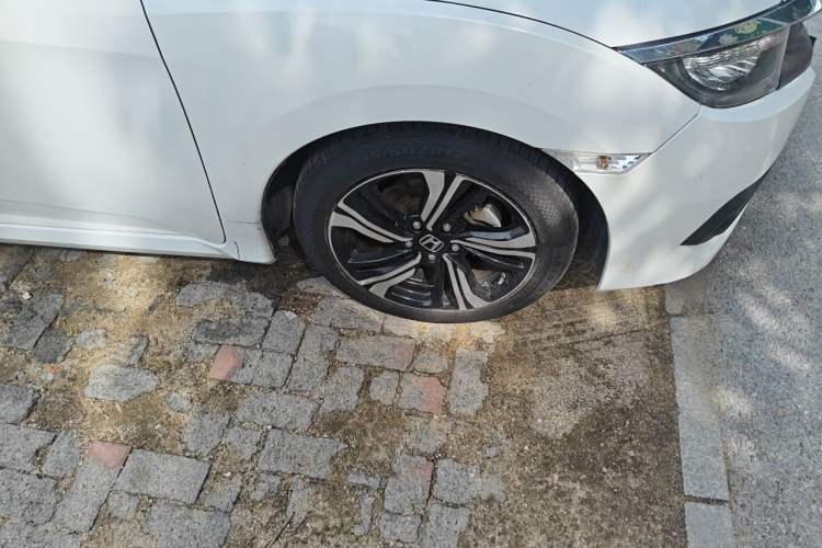 Used Honda Civic 2016 220TURBO CVT Prestige Edition Right Front Wheel Hub