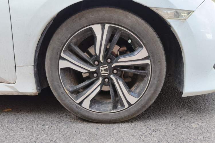 Used Honda Civic 2016 220TURBO CVT Prestige Edition Right Front Wheel Hub