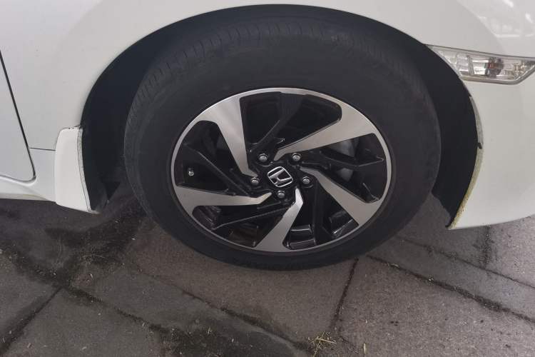 Used Honda Civic 2016 220TURBO CVT Luxury Edition Right Front Wheel Hub