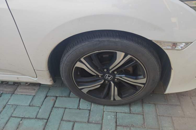 Used Honda Civic 2016 220TURBO CVT Prestige Edition Right Front Wheel Hub