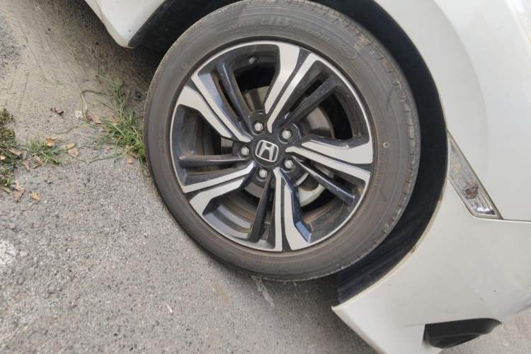 Used Honda Civic 2016 220TURBO CVT Prestige Edition Right Front Wheel Hub
