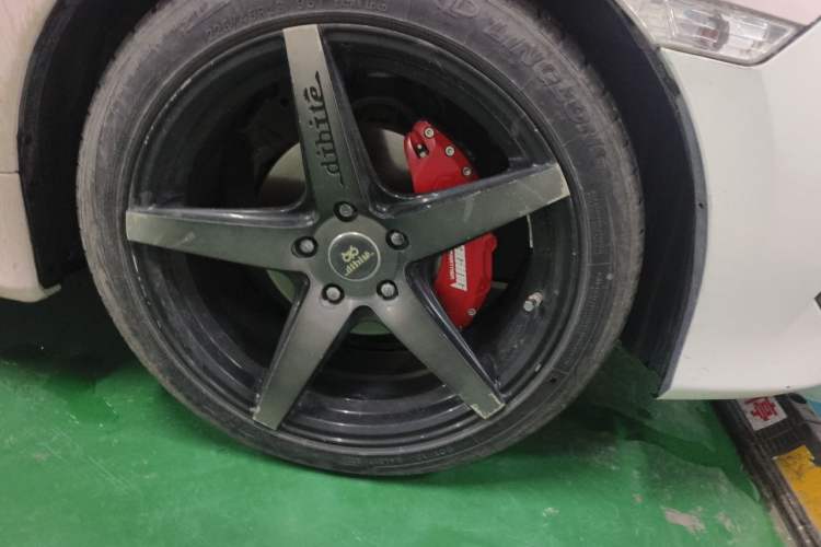 Used Honda Civic 2016 220TURBO CVT Luxury Edition Right Front Wheel Hub
