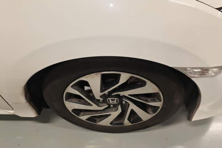 Used Honda Civic 2016 220TURBO CVT Luxury Edition Right Front Wheel Hub